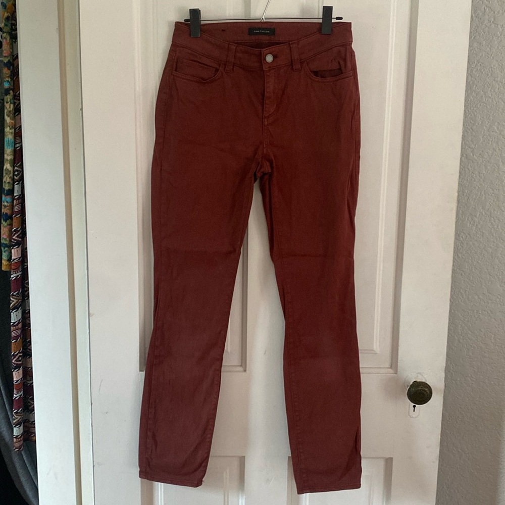 ANN TAYLOR Maroon Pants